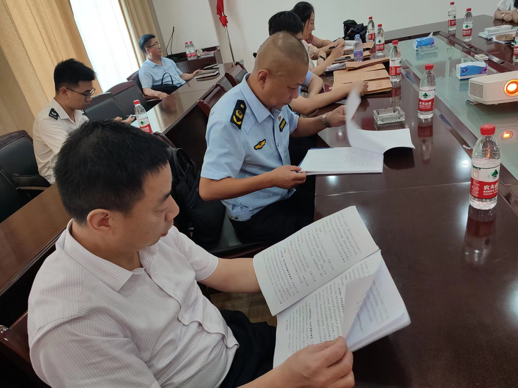 图片2 图片2